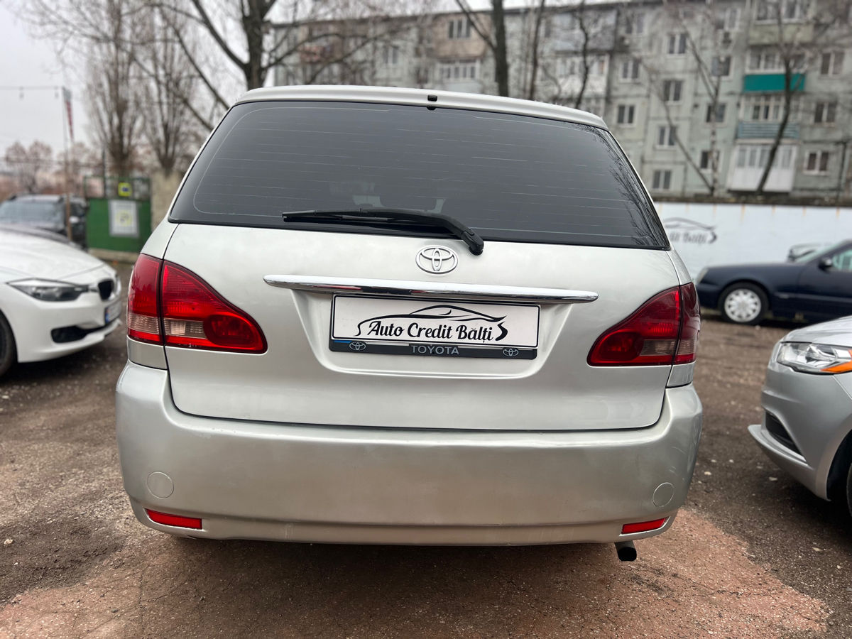 Toyota Avensis Verso