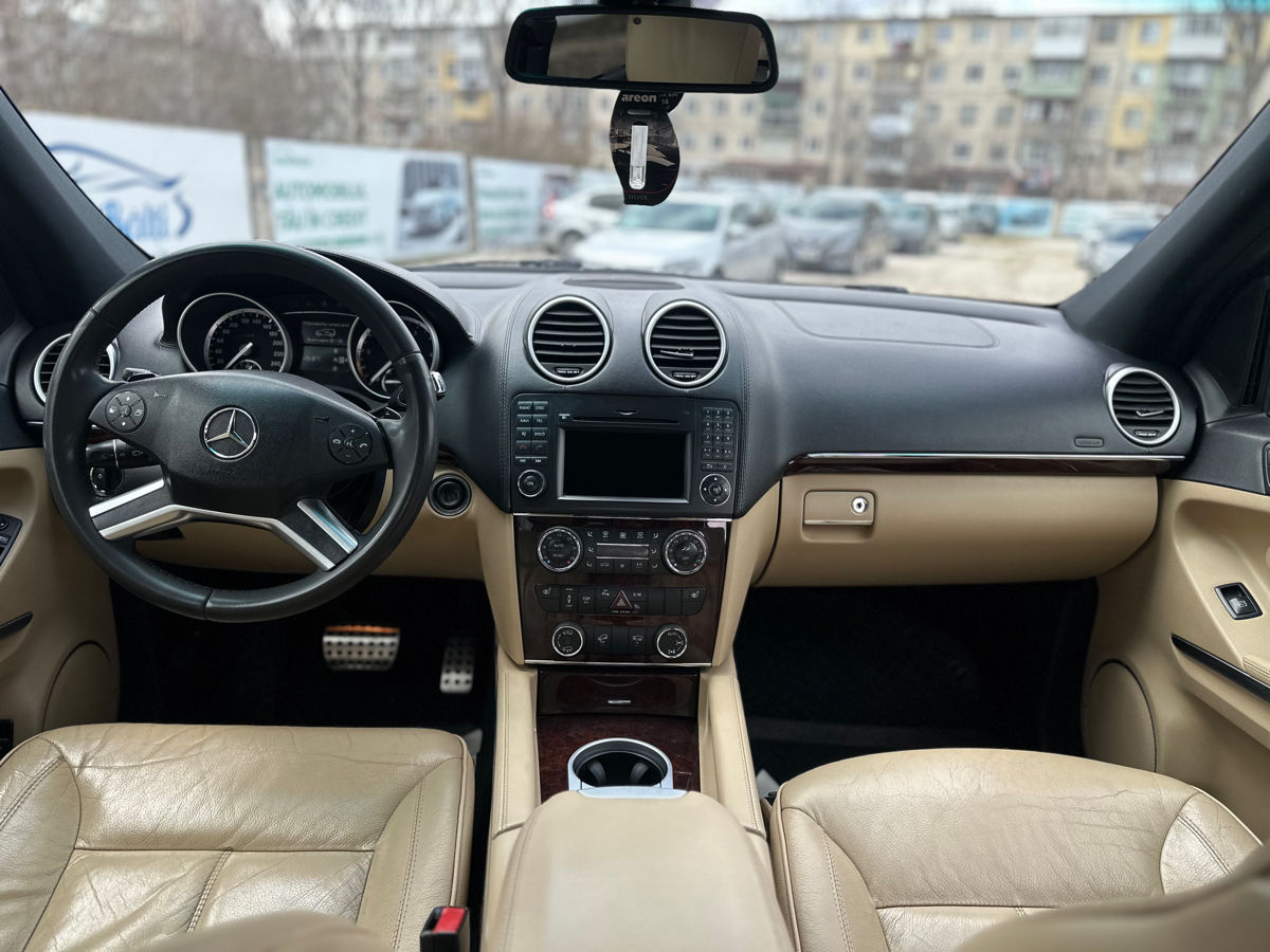 Mercedes GL-Class