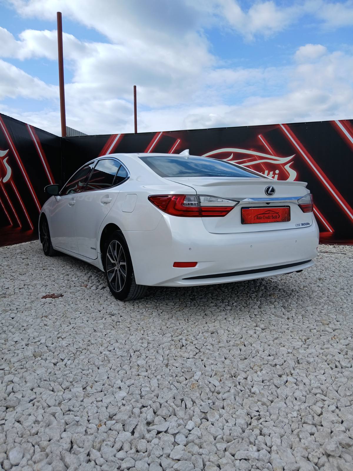 Lexus ES Series