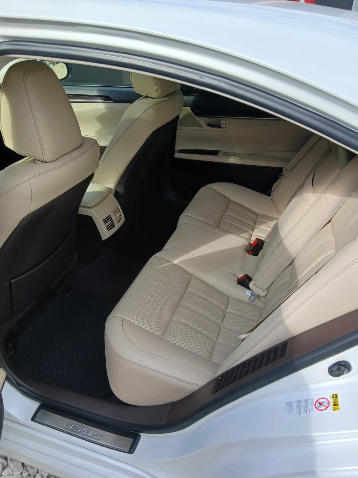 Lexus ES Series