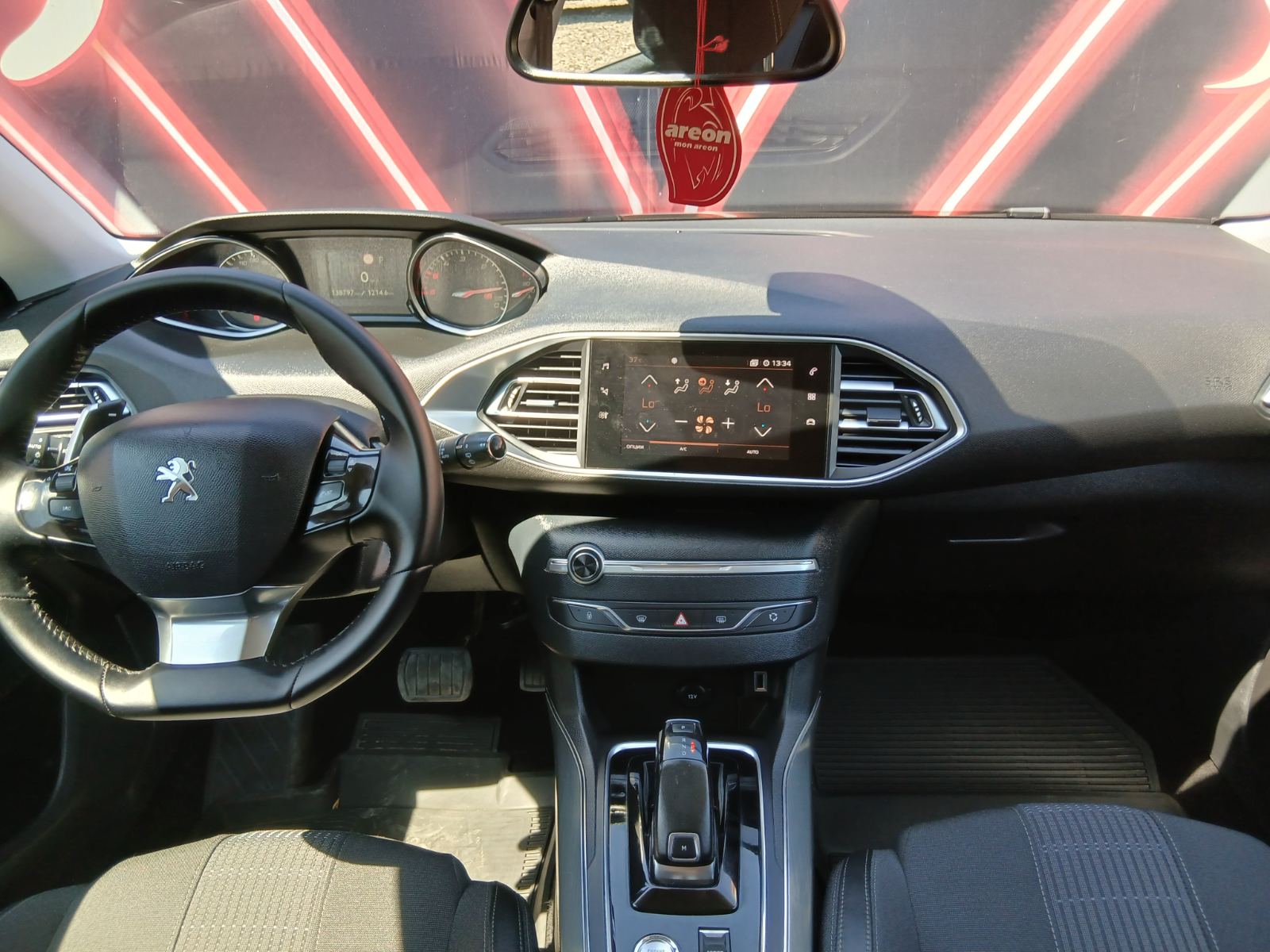 Peugeot 308