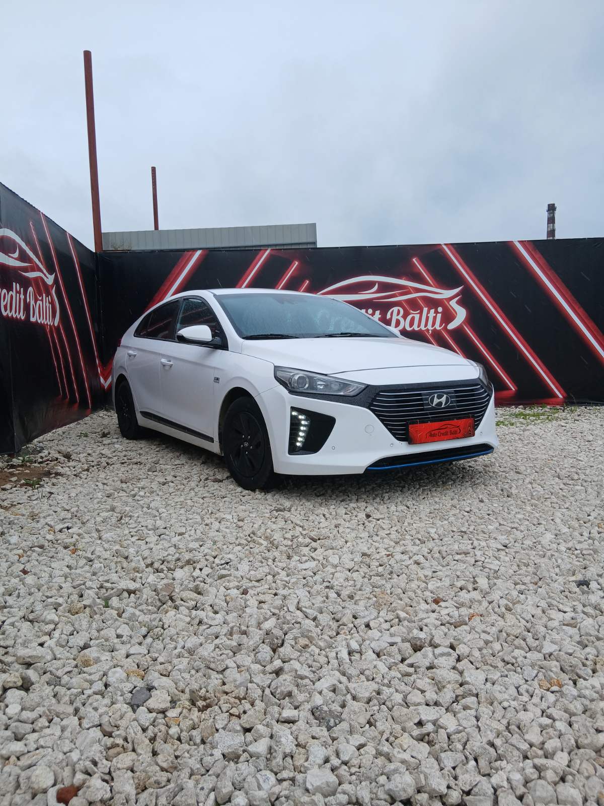 Hyundai IONIQ