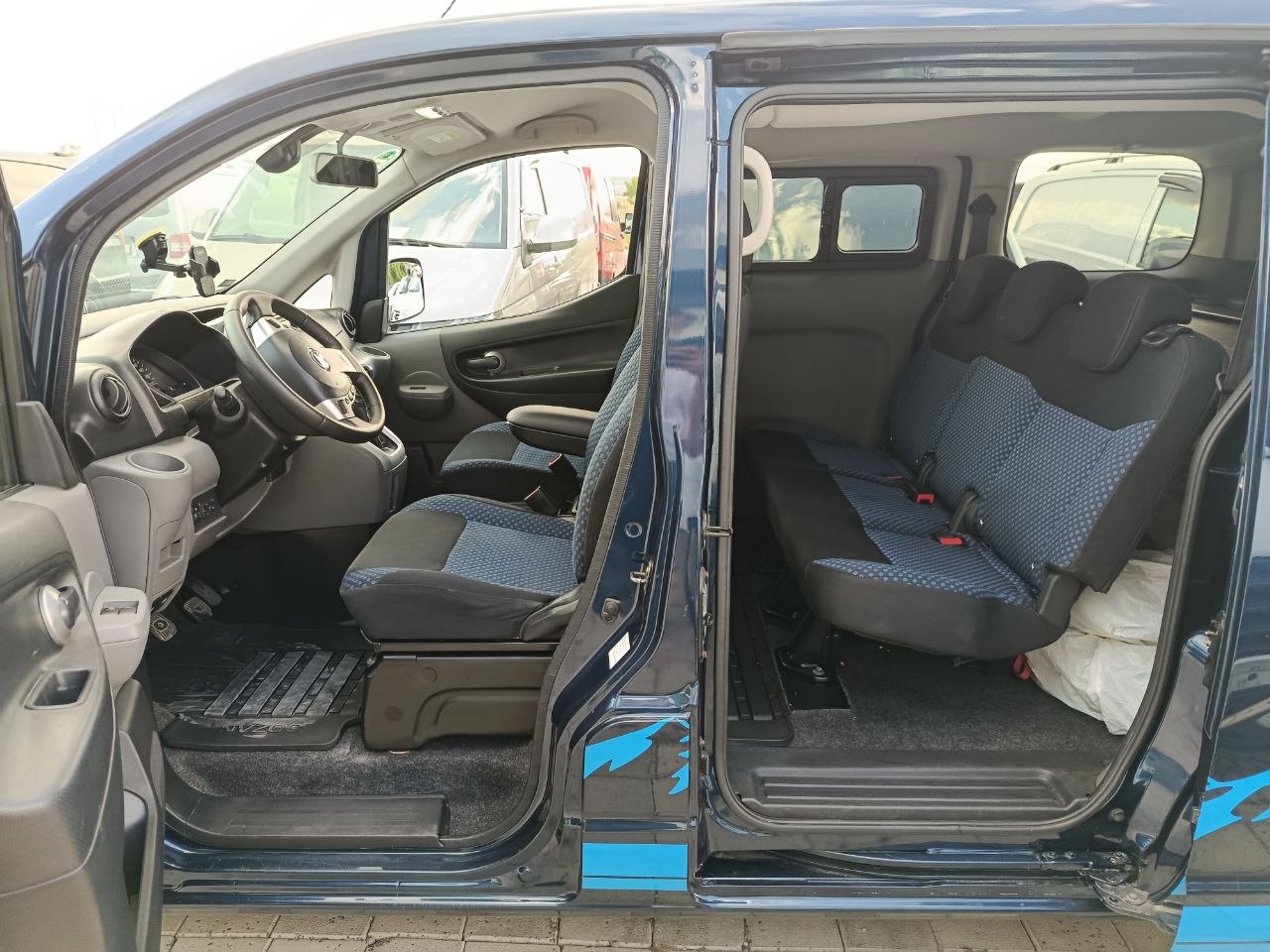 Nissan NV200