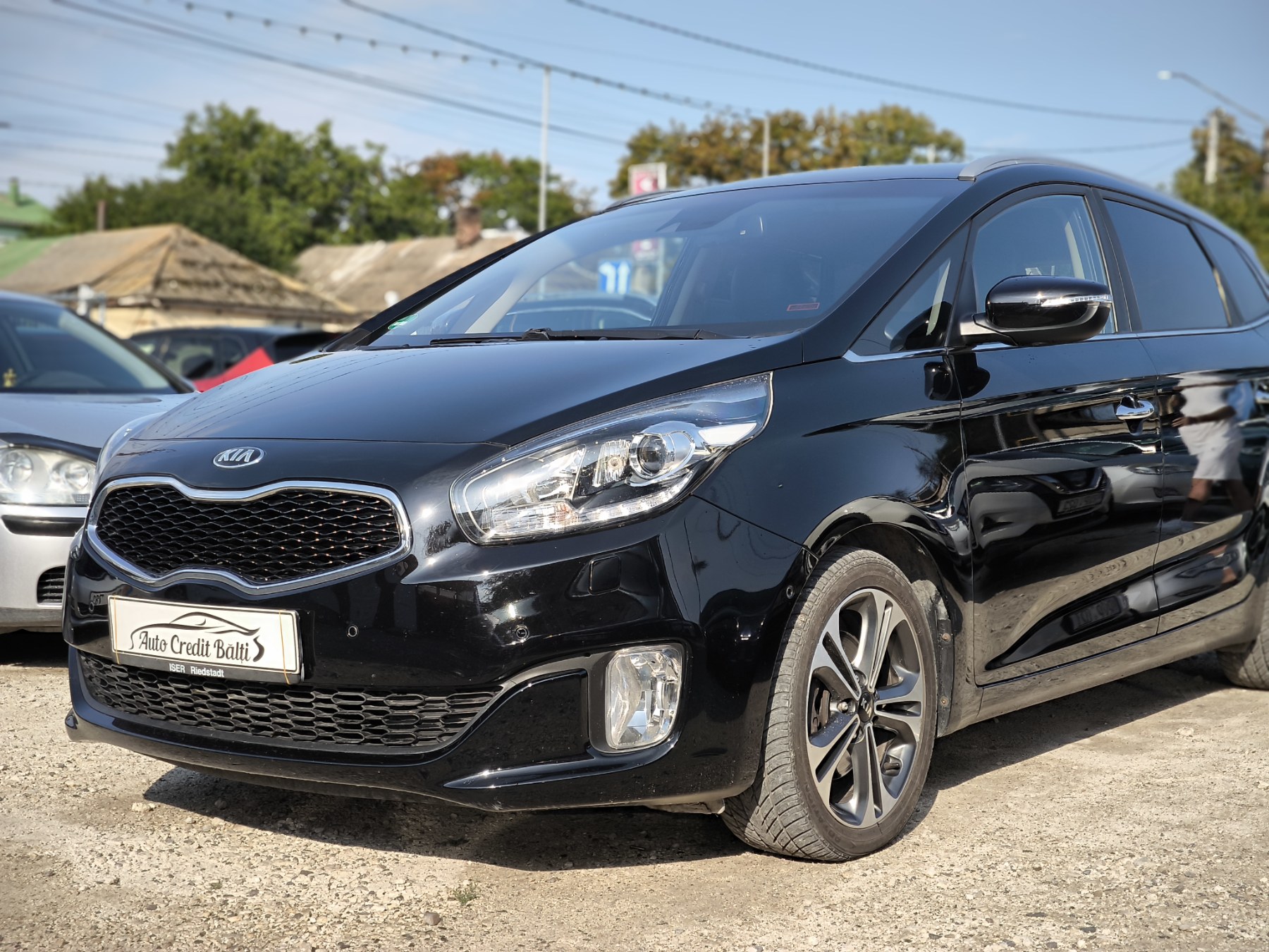 KIA Carens